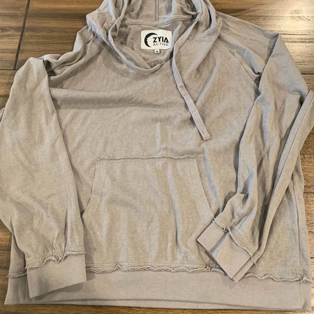ZYIA GRAY LIGHTWEIGHT BEACH HOODIE